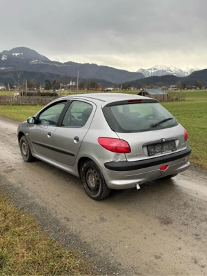 Peugeot 206 Aut vorgeführt 5 26+4 Bild 2