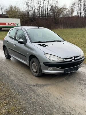 Peugeot 206 Aut vorgeführt 5 26+4 Bild 4