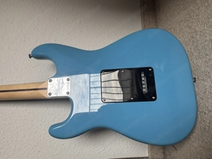 Squier Stratocaster in California Blue Bild 10