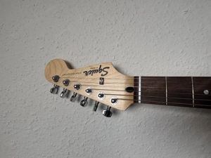 Squier Stratocaster in California Blue Bild 3
