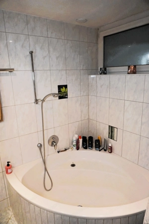 2 Zimmerwohnung ab Juli zu vermieten Bild 4