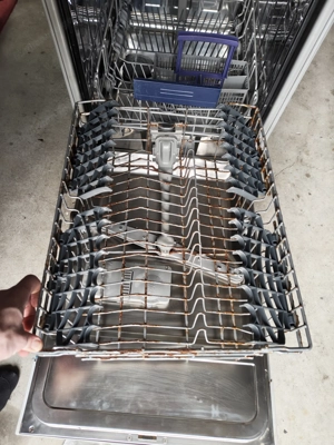 Beko Einbau-Geschirrspüler 45 cm Bild 4