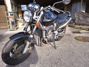 Honda Hornet 900 SC48E Bild 2