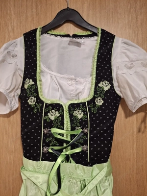 Dirndl mit Bluse Bild 4