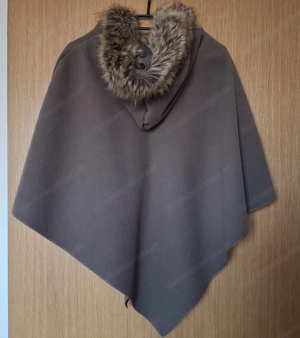 Poncho mit Kapuze  Bild 2