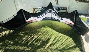 Gepflegter Kite CORE Nexus4 , 9 m     wenig geflogen   Top Zustand
