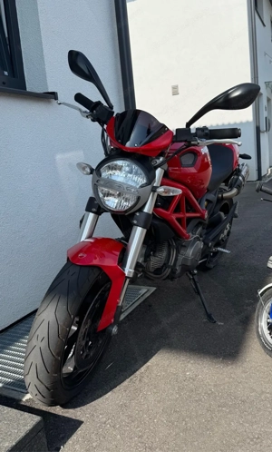 Ducati Monster 796 ABS Bild 3