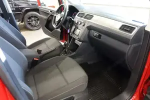 VW Caddy Bild 17