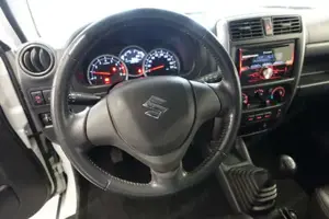 Suzuki Jimny Bild 4