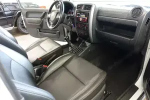 Suzuki Jimny Bild 10