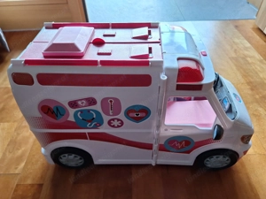 Barbie Rettung- und Krankenwagen Bild 2