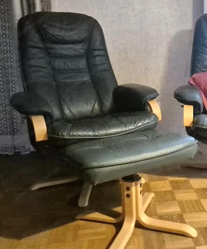 Ein bequemer Relaxsessel mit Hocker, Echtleder Dunkelgrün Holz Bild 5