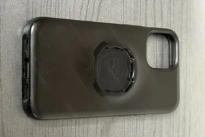 Iphone 12 mini inkl. Quadlock-Befestigung an Rad und Körper Bild 3