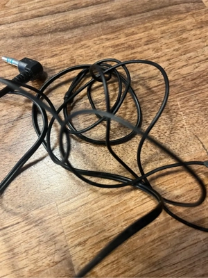 kanelgebundene Kopfhörer Sony schwarz  Bild 2