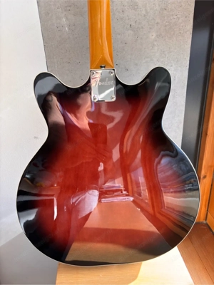 Fender Modern Player Coronado II in Black Cherry Burst  Bild 2