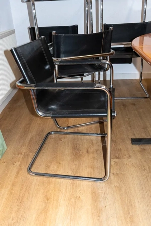 Lederstühle schwarz für Büro oder Esstisch