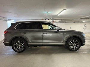 VW Touareg 3.0 V6 TDI Elegance  Bild 5