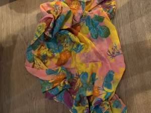 Verschiedene Schals Bild 5