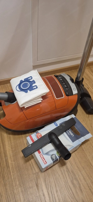 Miele Staubsauger Complete C3 Bild 6