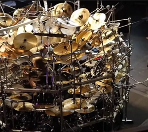 Schlagzeuger sucht Band