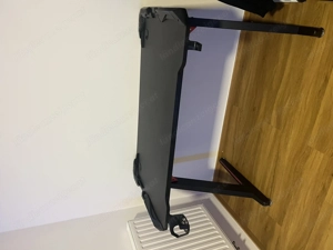 ** Gaming Tisch inkl. Getränke & Headset halter