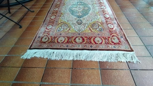 Hereke Seidenteppich, handgeknüpft Bild 5