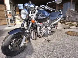 Honda Hornet 900 SC48E Bild 4