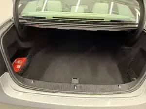Mercedes-Benz E 350 Bild 16