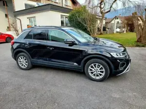 VW T-Roc Life Bild 2