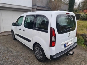 Peugeot Partner 1,6 HDI, Bj. 8 2013, 142000 KM, servicegepflegt Bild 2
