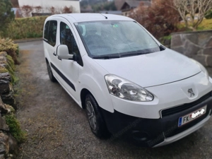 Peugeot Partner 1,6 HDI, Bj. 8 2013, 142000 KM, servicegepflegt Bild 4