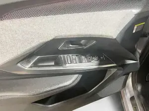 Peugeot 5008 Bild 12