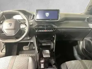 Peugeot 2008 Bild 8