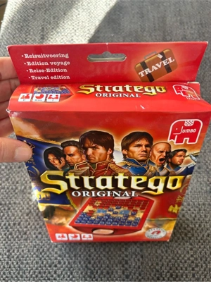 Stratego Original Reisespiel Bild 2