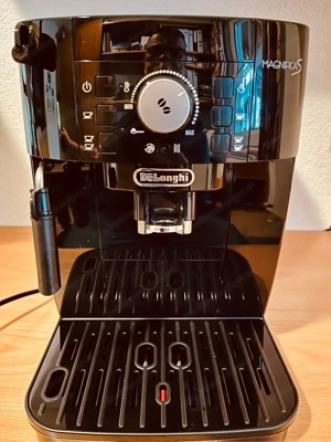 Delonghi MagnificaS mit Rechnung und Garantie