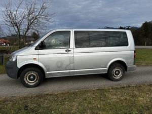 VW T5 2,5 Tdi Caravelle 4 Motion Bild 5