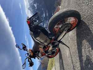 KTM 690 SMCR Supermoto Bild 2