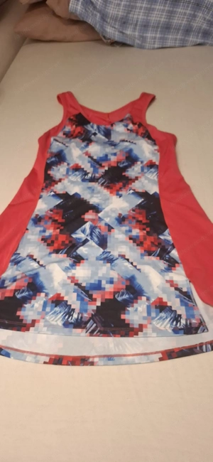 Tennisbekleidung Bild 2