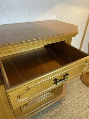 Kommode & Wandschrank Bild 6