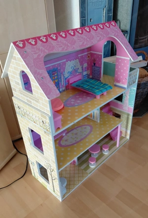 Puppenhaus  Bild 2