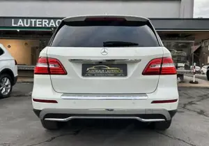 Mercedes-Benz M-Klasse Bild 7