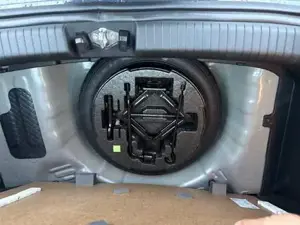 Hyundai i10 Last Edition 1.0 63 PS-Navi-Tempomat-Klima-Sofo... Bild 10