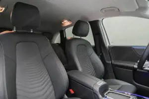 Mercedes-Benz B 180 Bild 8