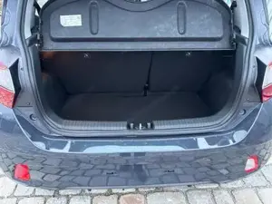 Hyundai i10 Last Edition 1.0 63 PS-Navi-Tempomat-Klima-Sofo... Bild 9