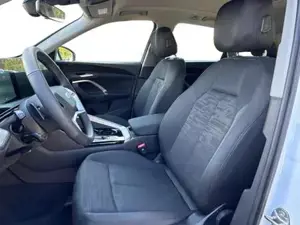 Audi Q5 Basis AHK+NAVI+SHZ+PDC TFSI 150 kW (204PS) 7-Ga... Bild 9