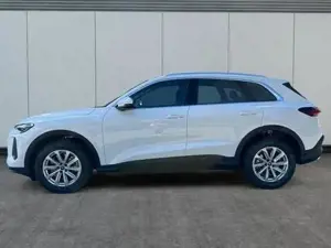 Audi Q5 Basis AHK+NAVI+SHZ+PDC TFSI 150 kW (204PS) 7-Ga... Bild 3