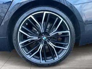 BMW 520d xDrive Touring G31 B47 Bild 12