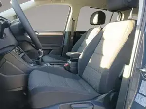 Volkswagen Touran Bild 9