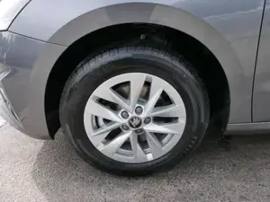 Skoda Fabia 130 Jahre Selection Plus 1,0 TSI DSG*SMARTLINK*... Bild 3