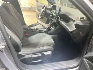 Peugeot 2008 Bild 18